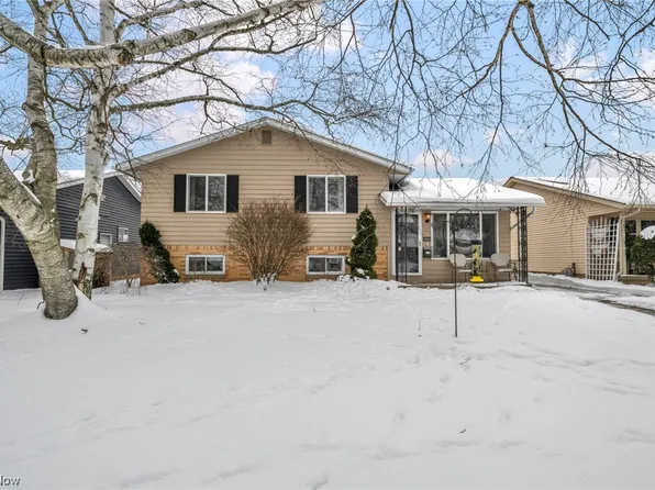 19502 Marwood Ave, Cleveland, OH 44135