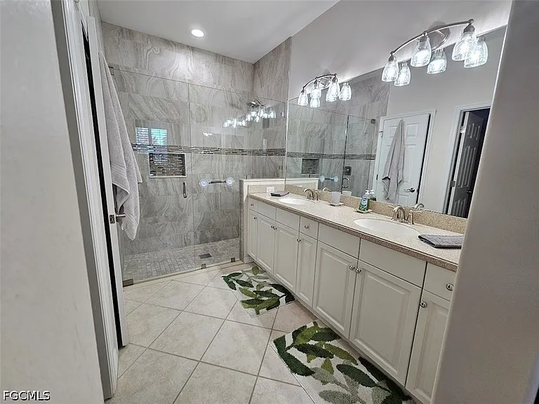 10518 Avila Cir — Photo 24