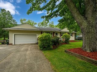 12022 Albion Rd, North Royalton, OH 44133