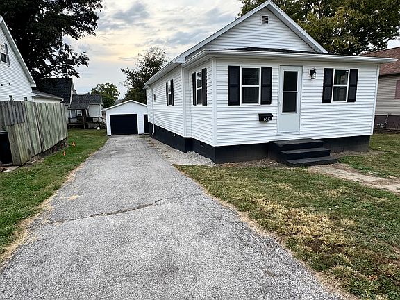 2nd image of 658 Eccles St