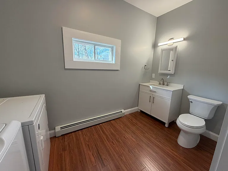 4 Elm St #B — Photo 9