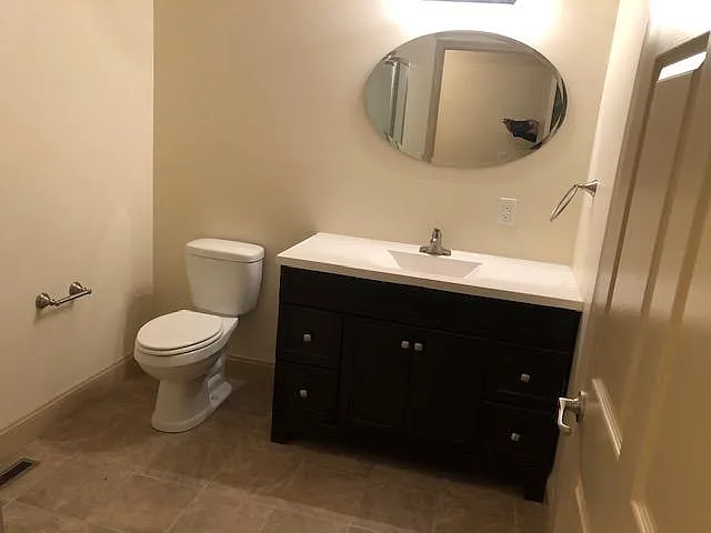 283 Landmark Ct — Photo 2