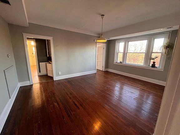 2nd image of 500 Gladstone Blvd APT 7