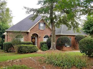 207 Watercress Dr, Lizella, GA