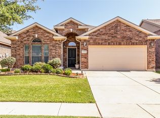 2705 Triangle Leaf Dr, Fort Worth, TX 76244