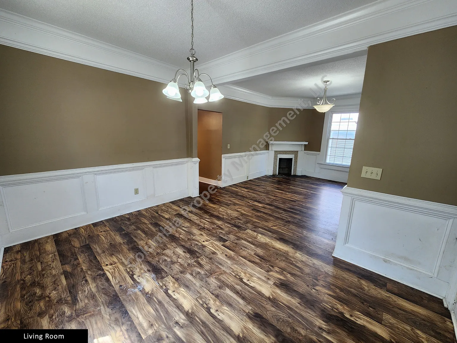 3 bed, 1190 sqft, $1,975 — Photo 4