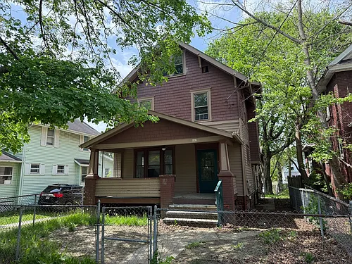 1368 Moore St Photo 1
