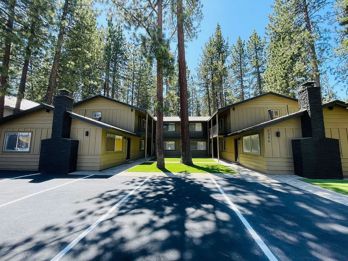 Building Photo - 3356 Treehaven Dr #2