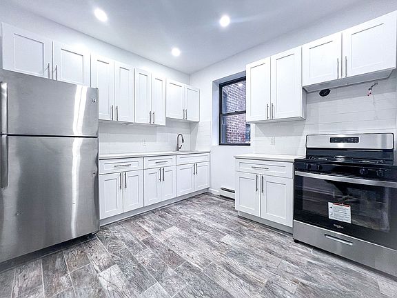 4th image of 25-37 Steinway St #2