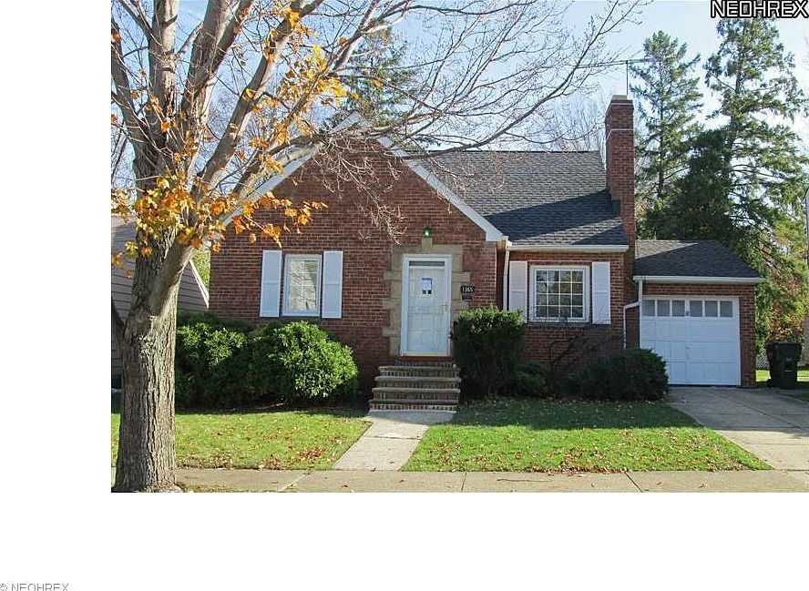 1st image of 1365 Villa Dr