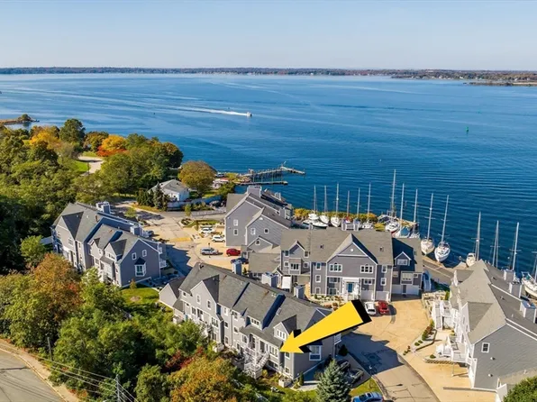 700 Shore Dr Unit 204, Fall River, MA 02721