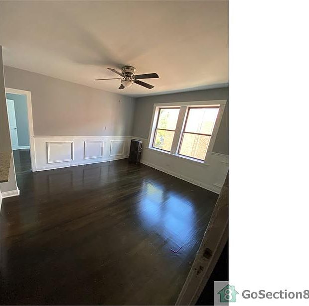 1st image of 3609 S King Dr #3