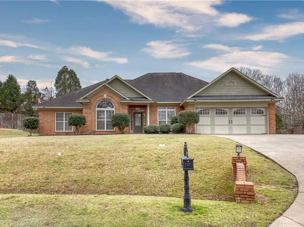 342 Lee Road 451, Phenix City, AL 36870