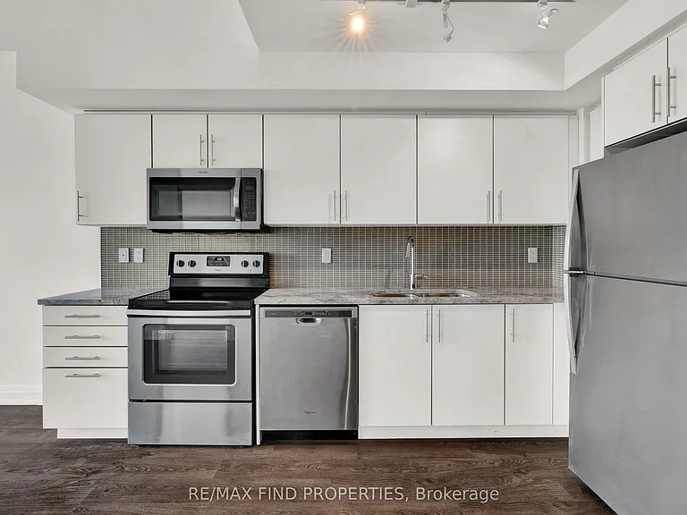 55 Speers Rd #1504 — Photo 6