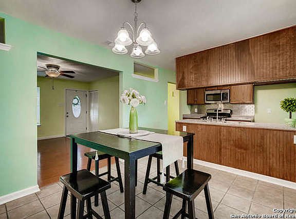 3rd image of 5126 Village Ct