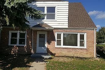1st image of 1534 W Cornelia Ave