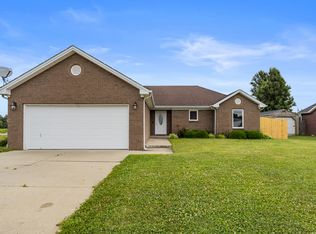 4623 Ashwood Dr, Seymour, IN 47274