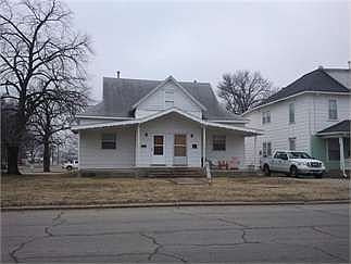 1st image of 1001 W 9th St
