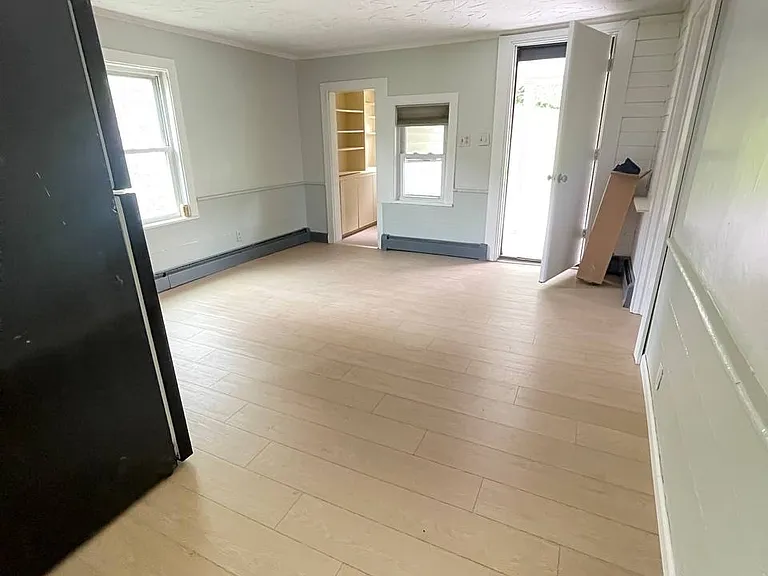 184 Nininger Rd — Photo 2