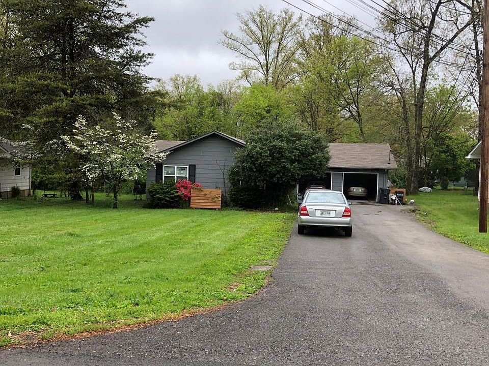 1st image of 714 Shadycrest Dr