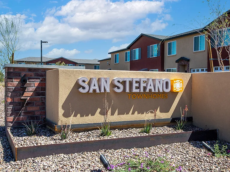 San Stefano Townhomes — Photo 28