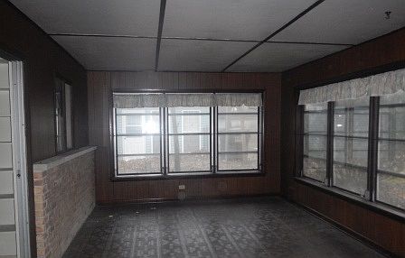 2nd image of 174 Nauvoo St