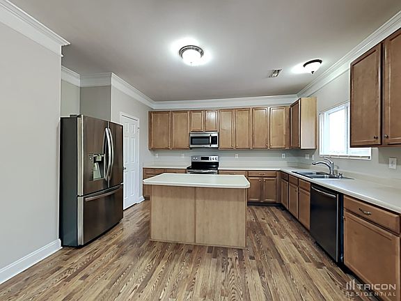 5th image of 4234 Everest Dr