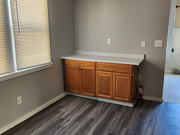 3rd image of 1553 Chapel St #3