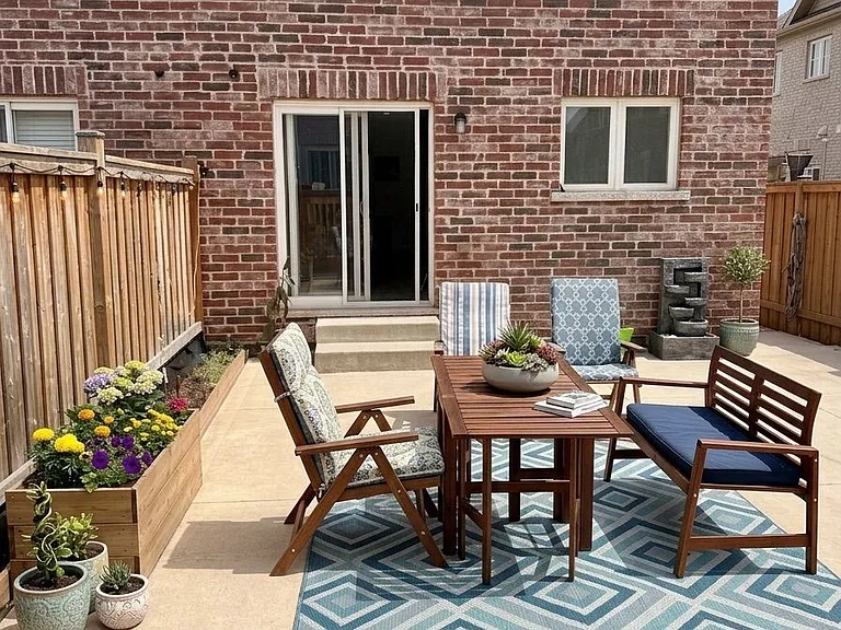 41 Crumlin Cres — Photo 29