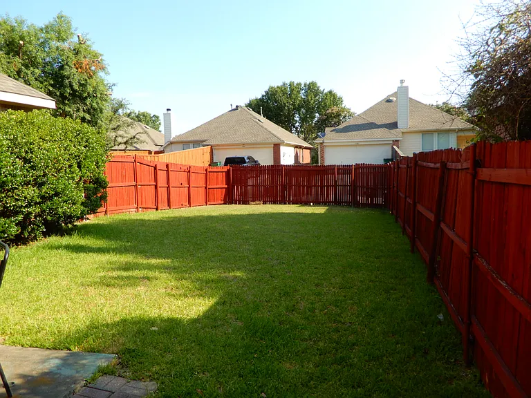 5904 Pinyon Dr — Photo 9