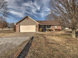 18344 S Cedar Ridge Rd, Claremore, OK 74019