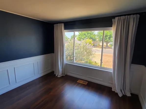 1618 Clinton Rd, Sacramento, CA 95825