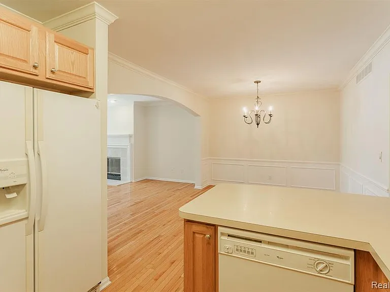 159 Allenhurst Ave — Photo 19