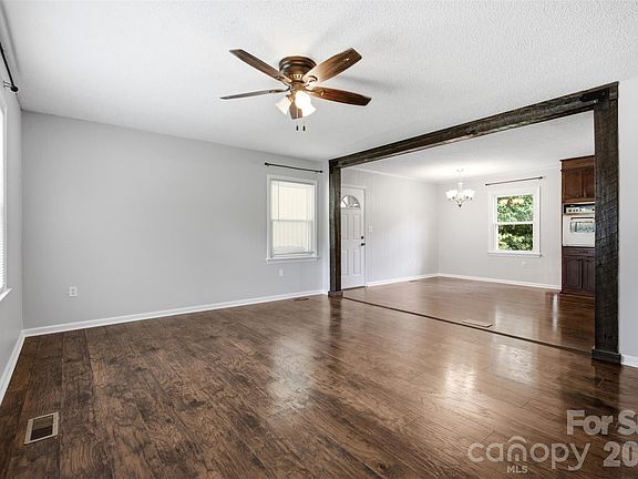 2nd image of 3776 Newhall Dr NW