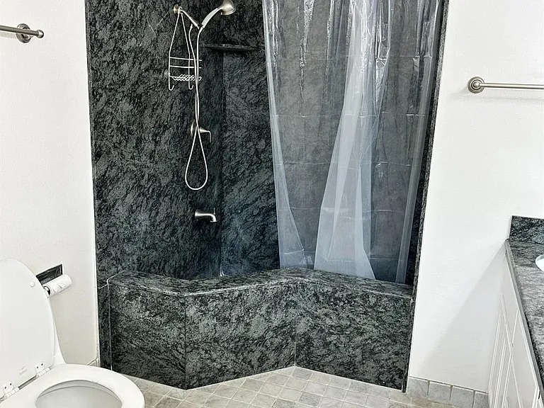 44771 Garden Ct — Photo 17