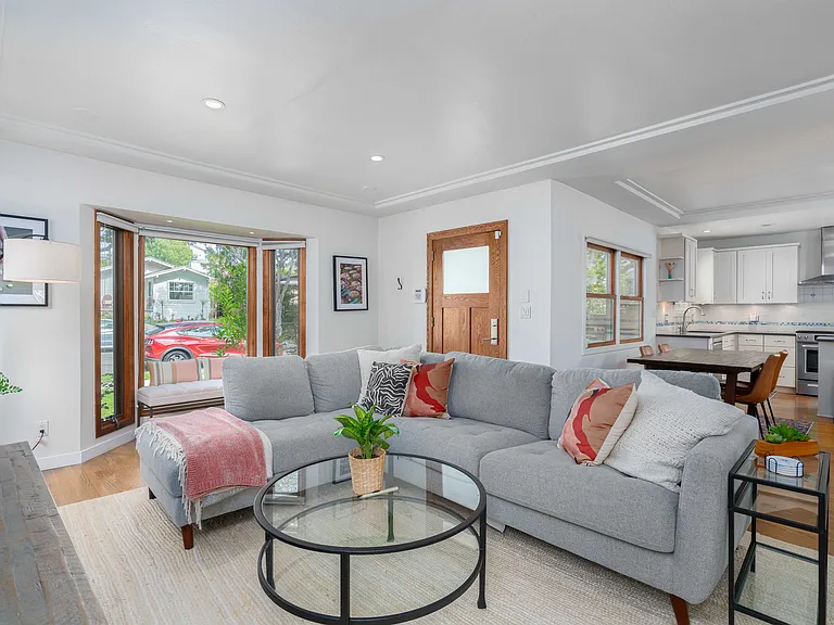 317 Whiting St — Photo 6