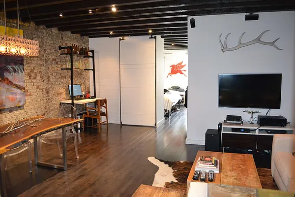 Rented by Tabak Real Estate | media 14