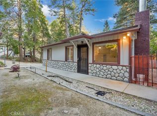 32159 Cove Cir, Running Springs, CA 92382