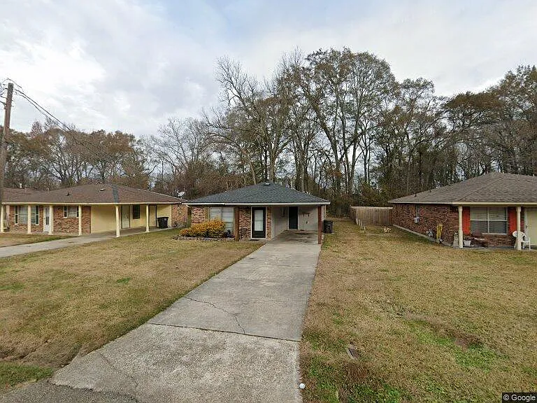 3 bed, 1103 sqft, $1,400 — Photo 1