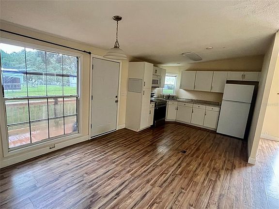 5th image of 14152 SE 59TH AVENUE