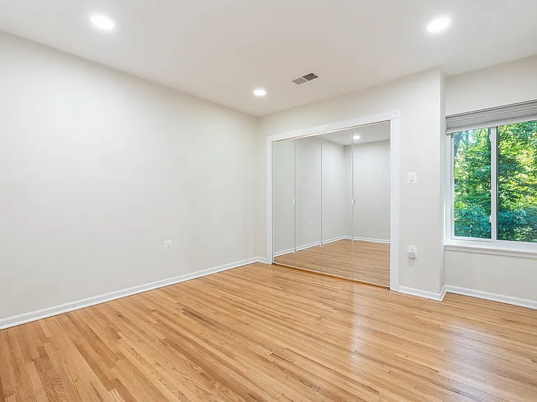 10841 Deborah Dr — Photo 17
