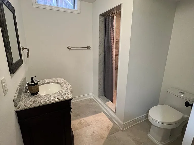 157 Goldsmith Cres #BASEMENT — Photo 6