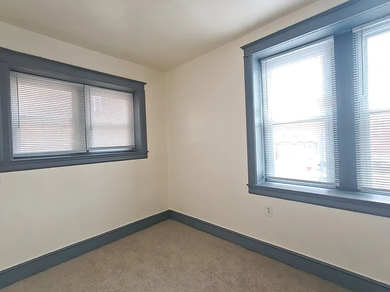 4903 Spruce St #11 — Photo 6