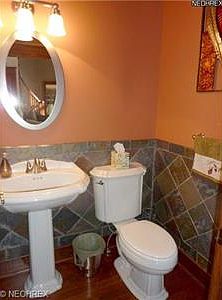5th image of 8031 Oxford Ln