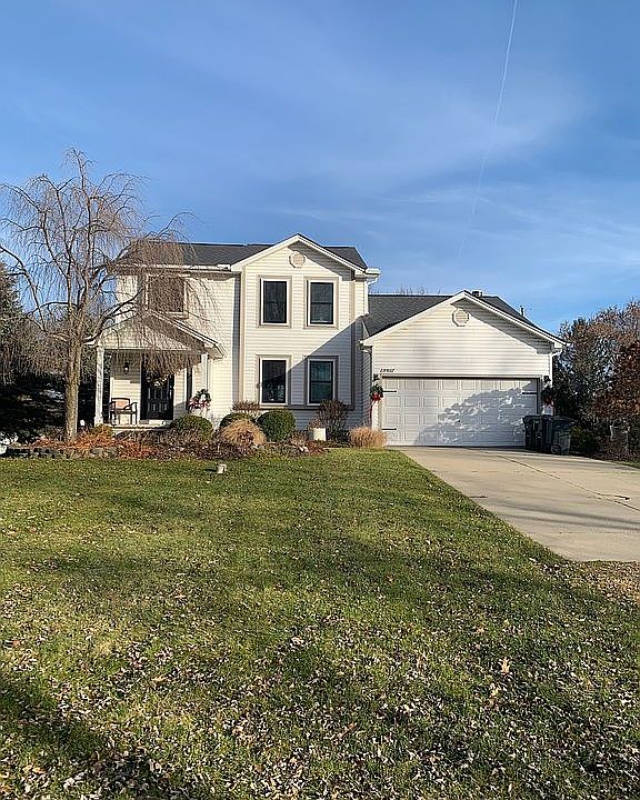 1st image of 953 Hidden Creek Dr
