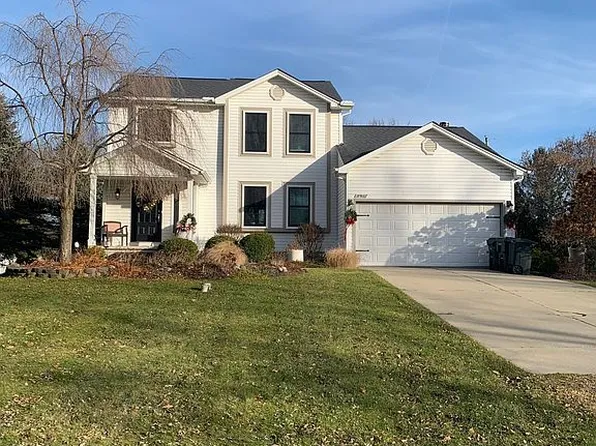 953 Hidden Creek Dr, Lake Orion, MI 48362