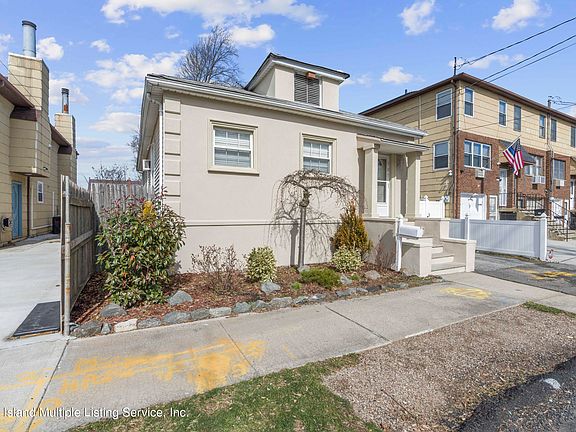 3rd image of 107 Milton Ave