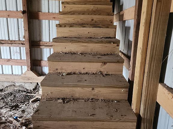 3rd image of 3755 N Horn Rd