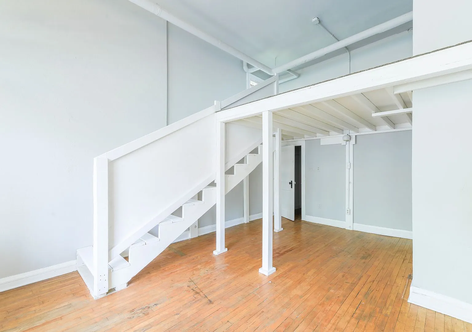 1435 Washington St NE — Photo 2