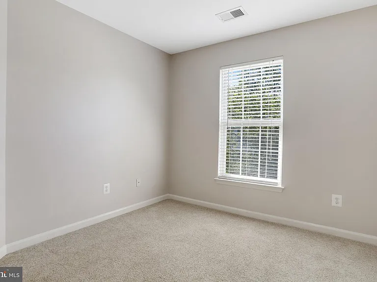 8482 Hallie Rose St — Photo 16